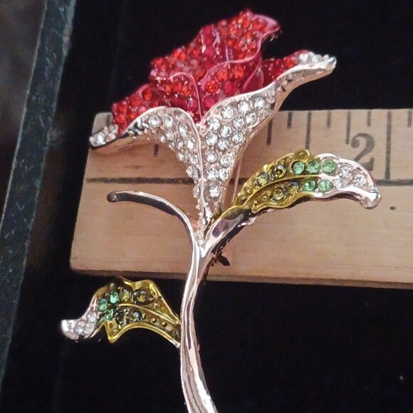 Red Rhinestone Flower Brooch - Picture 5 of 5